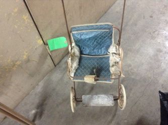 Vintage fold up stroller -Great for vintage doll display