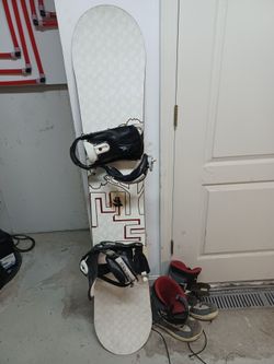 M3 Snowboard With Binding And Boots