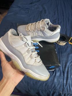 Jordan 11 Cement greys