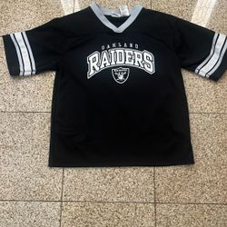 Oakland Raiders Jersey Size Xl 18.  Fits Women L/xl Men Small/med