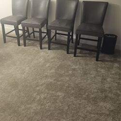 Set of 4 Counter-Height Chairs 