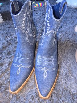 Women's Boots
