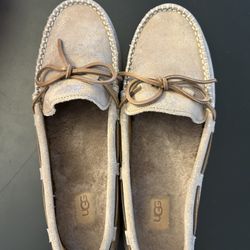 Women’s Ugg Moccasin Slipper