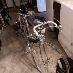 Schwinn Bike  For Sale Like New 26 Inch