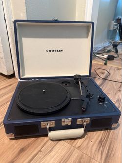 Crosley Cruiser Plus Vinyl Record Player with Speakers