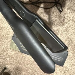 GHD Platinum + Max