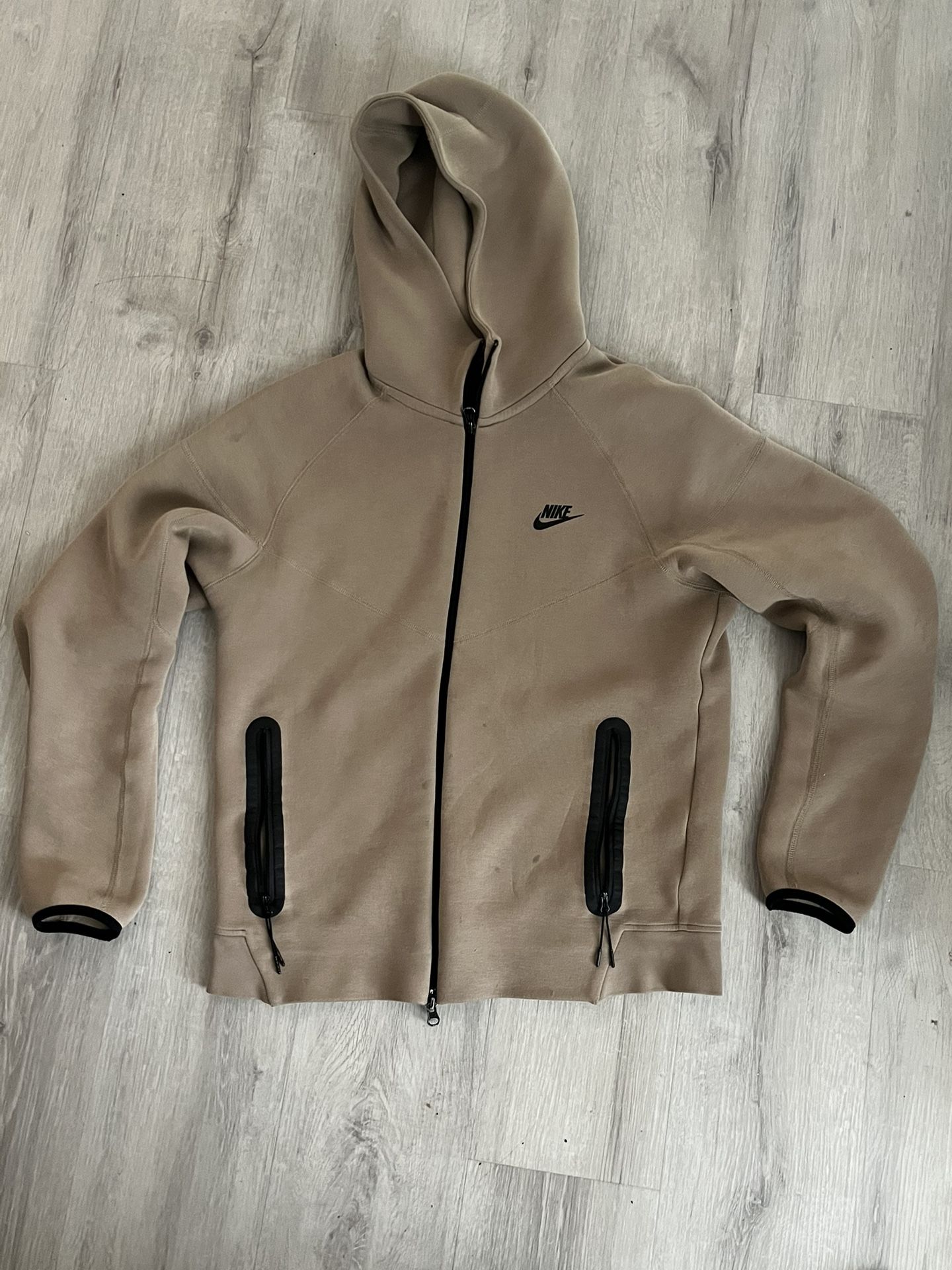 nike tech