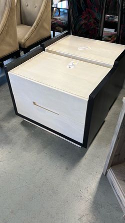 (In store) black white drawer nightstands