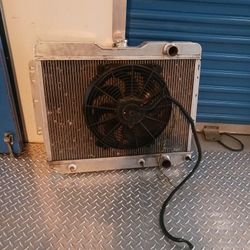 Aluminum Radiator With14-in Puller Fan