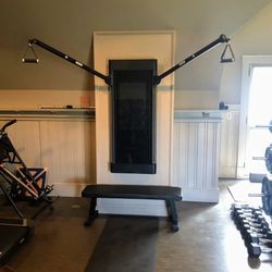 Tonal Gym The Pull Cables Needs to Be Fix 
Only the tonel and the bar included 
SOLD AS-IS 
TONAL WILL FIX IT FOR 260
Pick up in Sun Valley 