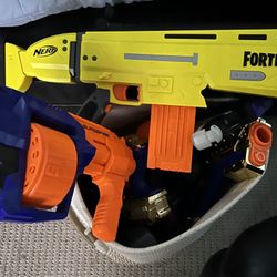 Assorted Nerf Guns 8-10 Items