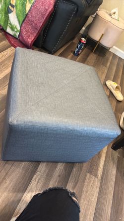 Rolling stools got 2