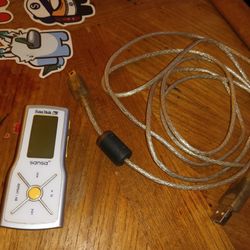 SanDisk sansa m240 mp3 player 1GB LCD Untested