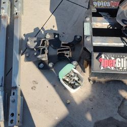 Super Glide 5th Wheel Hitch Assembly 