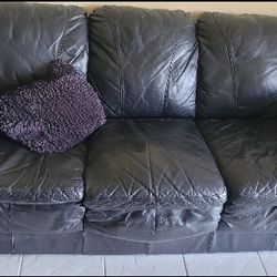 Black Leather Couch 