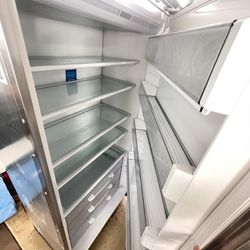 Subzero Refrigerator 