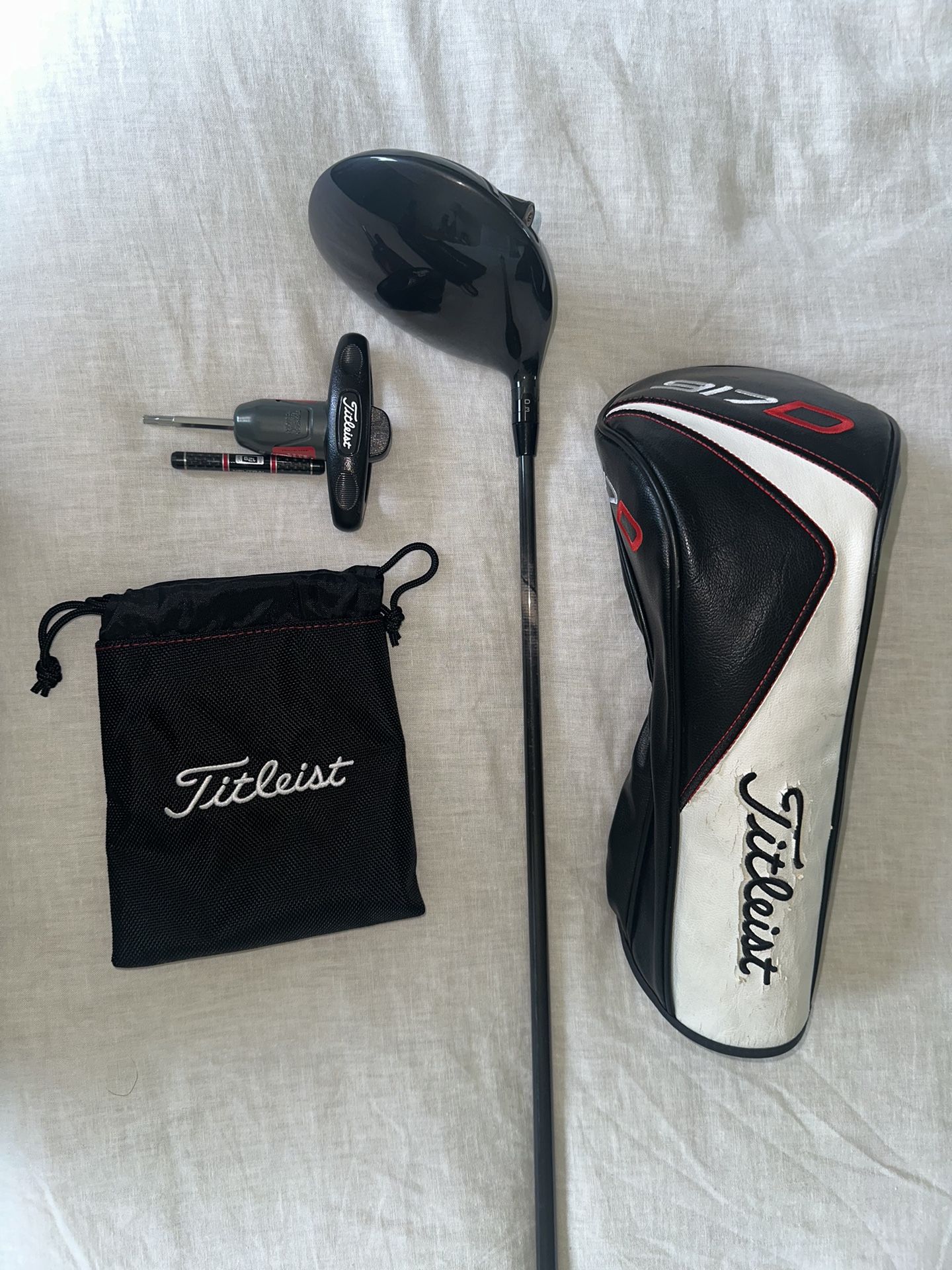 Titleist 917 D2 10.5 RH, R-Flex - Excellent Used Condition