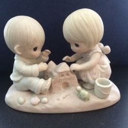 Precious Moments "God Bless our Home" 12319