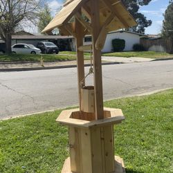 Wishing Well Flower Pot