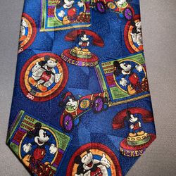 Men’s Mickey & Co. Van Heusen Darts & Derby 100% Silk Necktie 