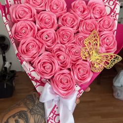 Corazón Con Rosas Eternas