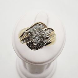 10k Gold 3/4ctw Diamond Engagement / Cocktail Ring