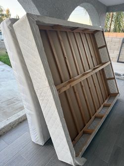 Free Mattress and Base Queen Size