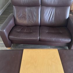 Ekornes Stressless Couch With Table And Double Ottoman