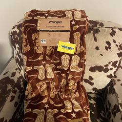 Wrangler Boot Blanket