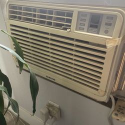 Window Air Conditioning Unit 