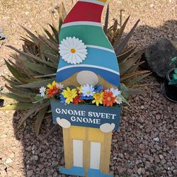 Colorful Gnome Sweet Gnome sign