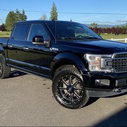 2018 Ford F150 Limited w/ Mud Tires and Lift 