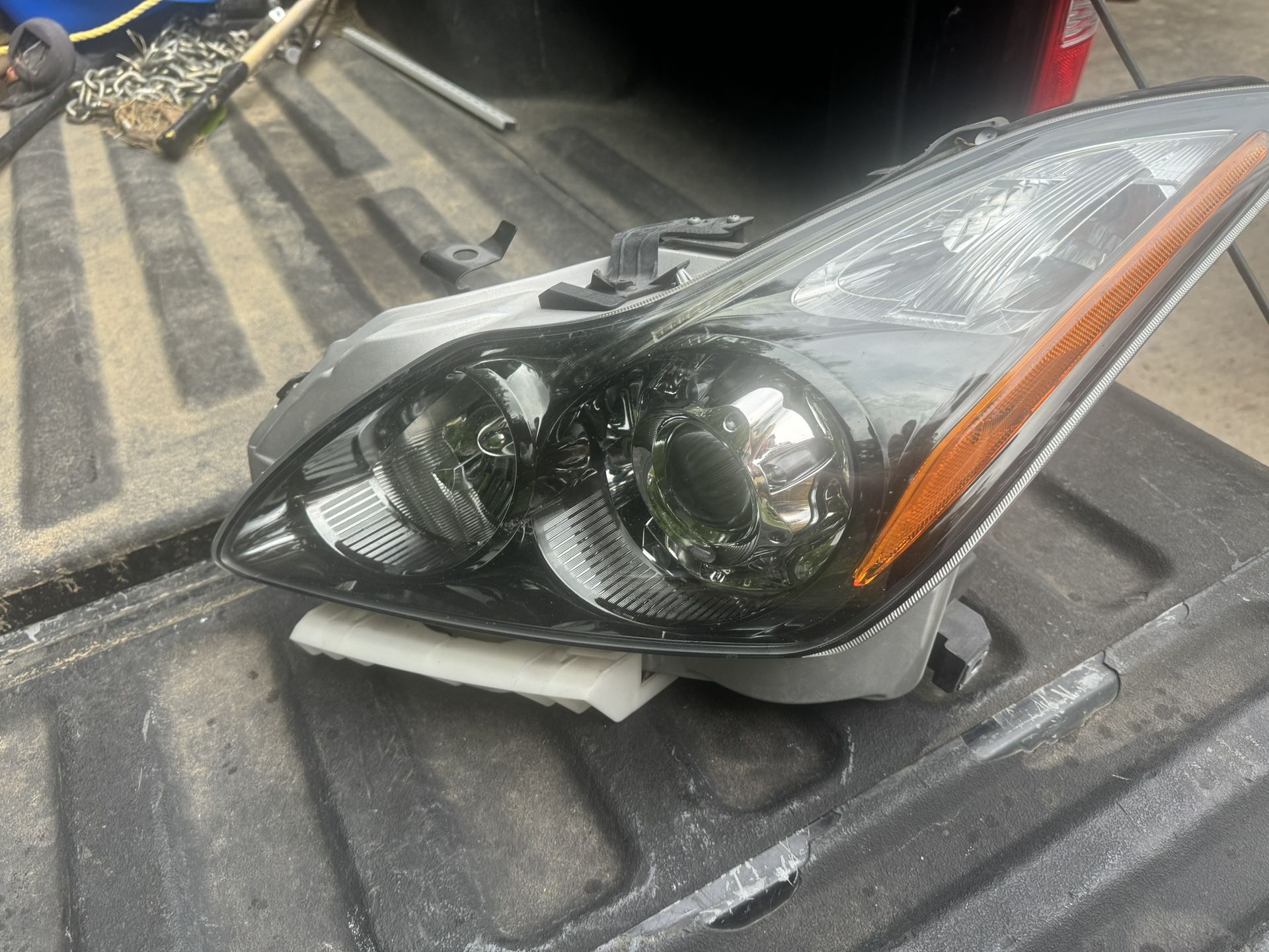 2015 Infinity Q60 Left Side Headlight Oem 