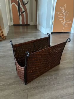 Vinyl Record Holder