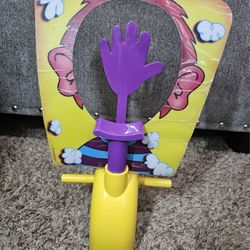 Pie Face! Whipped Cream Board Game for Kids and Family Ages 5 and Up 2+ Players

Excellent condition, no box