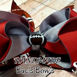 HANDMADE !!  BUCS Hair Bows!!!
