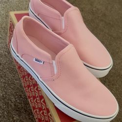 New In Box Women’s Vans