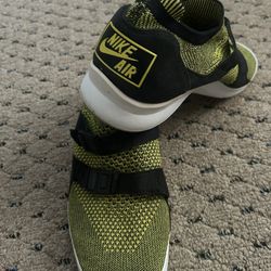 Nike Air Size 9 US