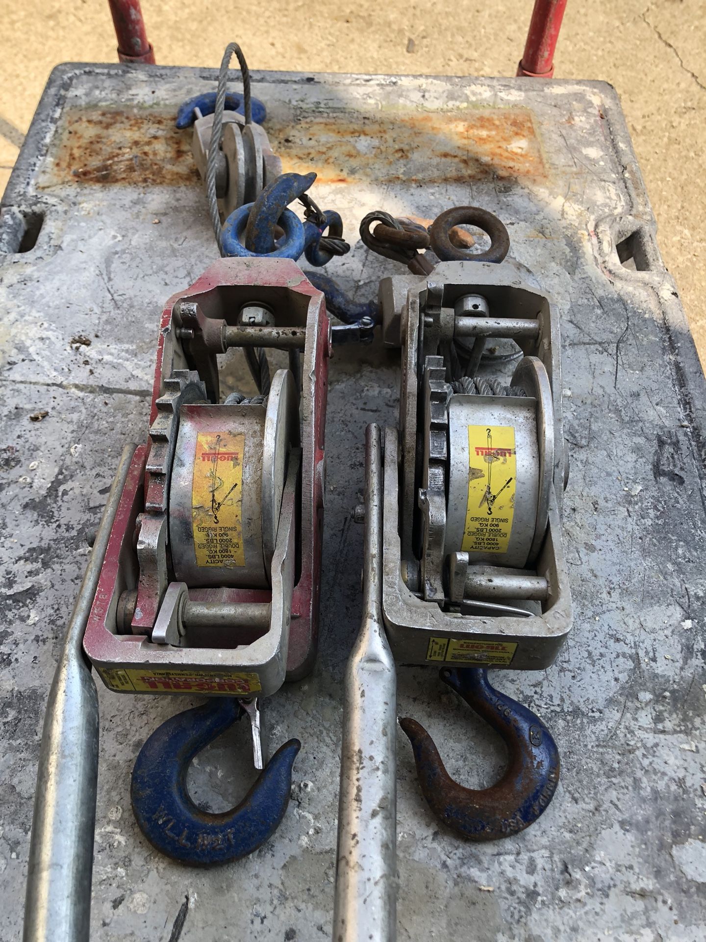 Lug All cable Hoist