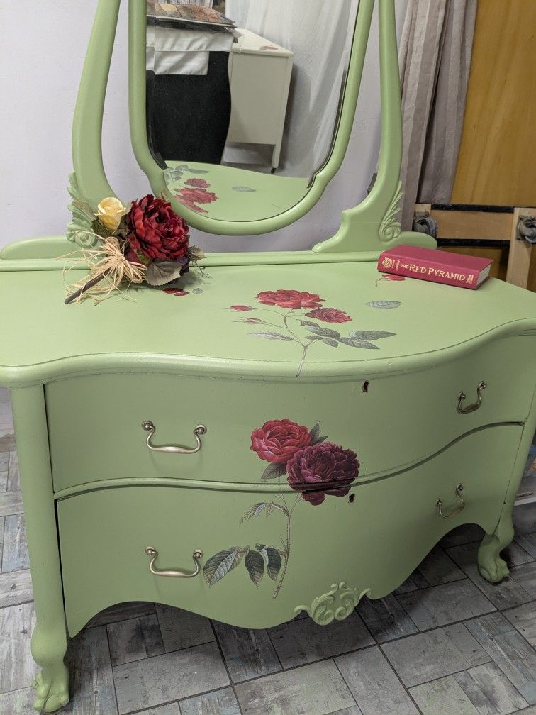 Vintage Dresser With Mirror 