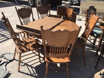 Table and 6 with a leaf