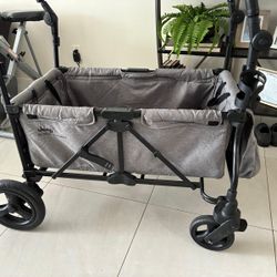 Jeep Wrangler Stroller Wagon by Delta Children