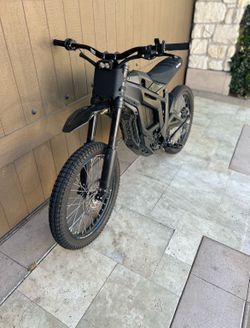 Talaria mx4 Surron READ DESCRIPTION
