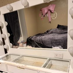 Vanity (used)