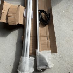 Audi SUV Roof Rack Cross Bars – Brand New, Adjustable Aluminum