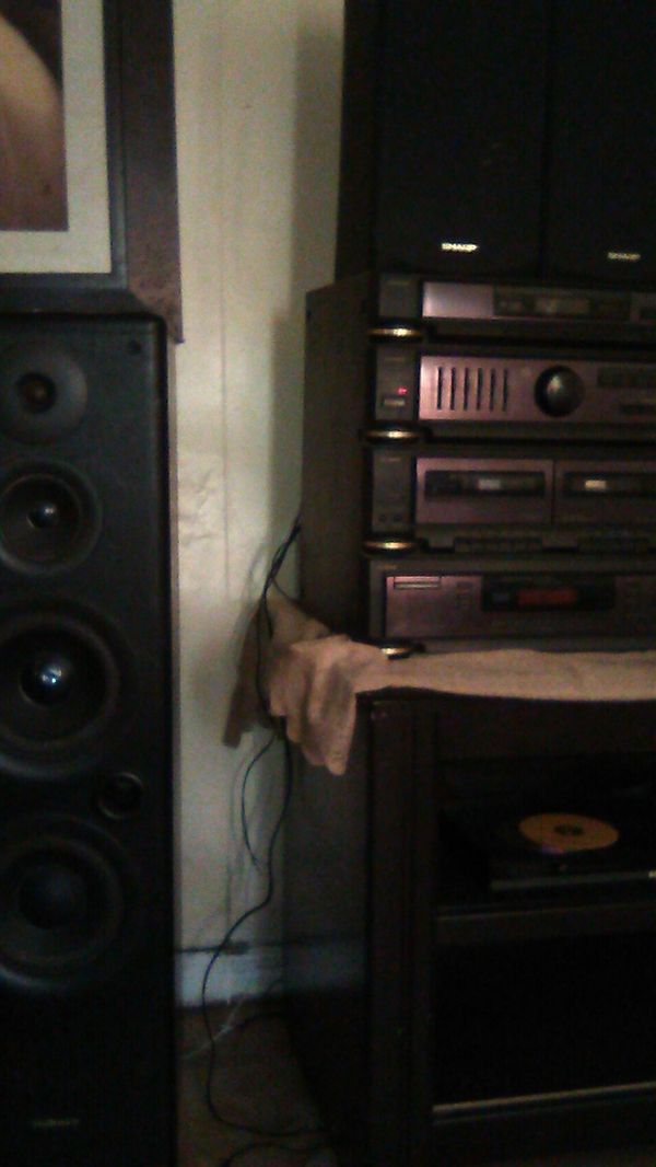 Fisher home stereo with tower speakers for Sale in El Paso, TX OfferUp