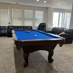 Pool Table 8ft ( Free Delivery & Set Up & New Color Felt Of Your Choice