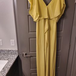 2024 Bright Yellow BCBG Gown With Front Slit