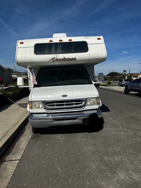 1998 Coachman Leprechaun