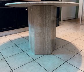 Vintage Round Travertine Dinning/ Decor Table